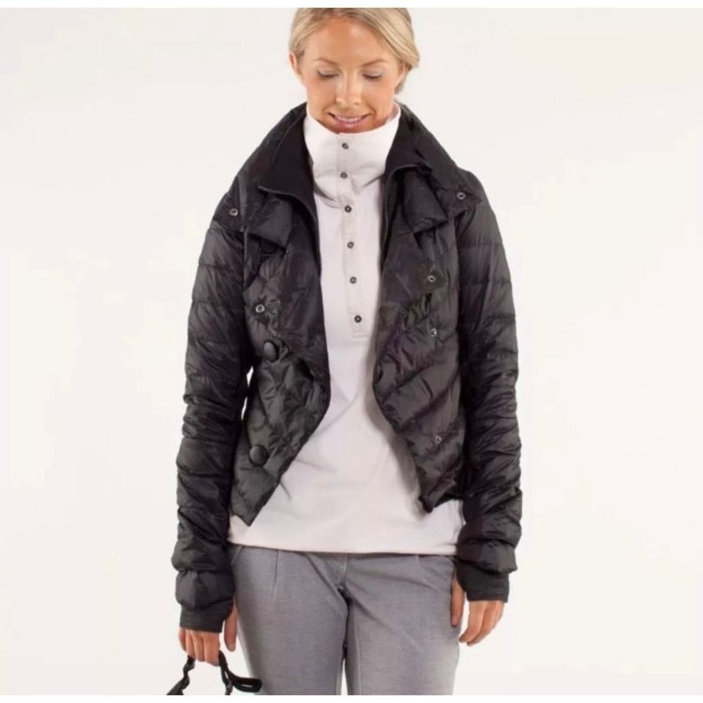 Lululemon Rare Power Pedal Down Puffer Jacket Size 8 Black